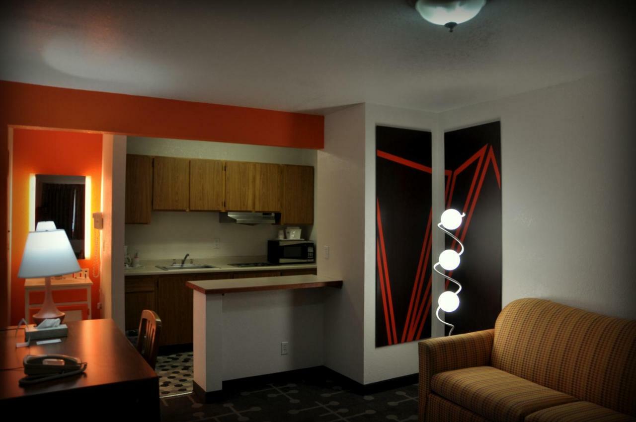 Howard Johnson By Wyndham Roseburg Exteriér fotografie